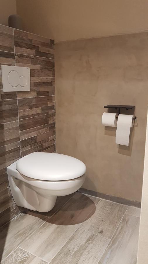 Le J&J Appartement Spacieux Climatise En Centre Ville Сет Екстериор снимка
