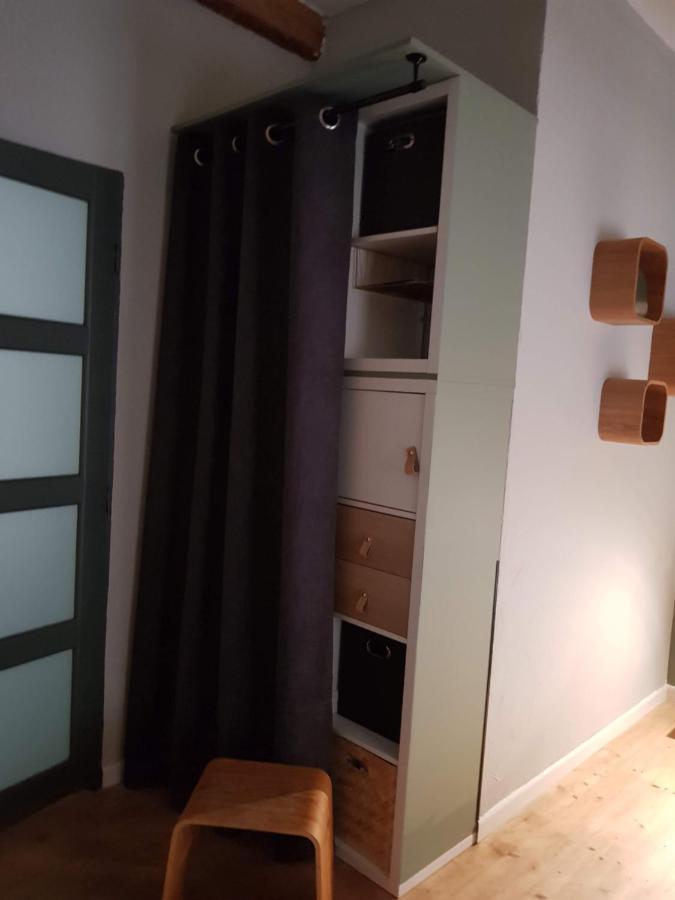 Le J&J Appartement Spacieux Climatise En Centre Ville Сет Екстериор снимка