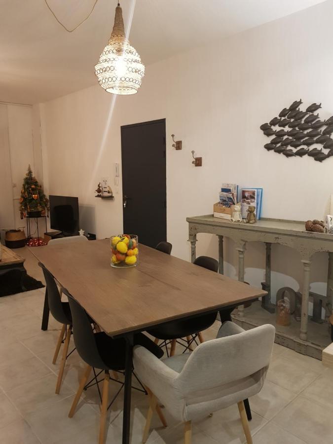 Le J&J Appartement Spacieux Climatise En Centre Ville Сет Екстериор снимка